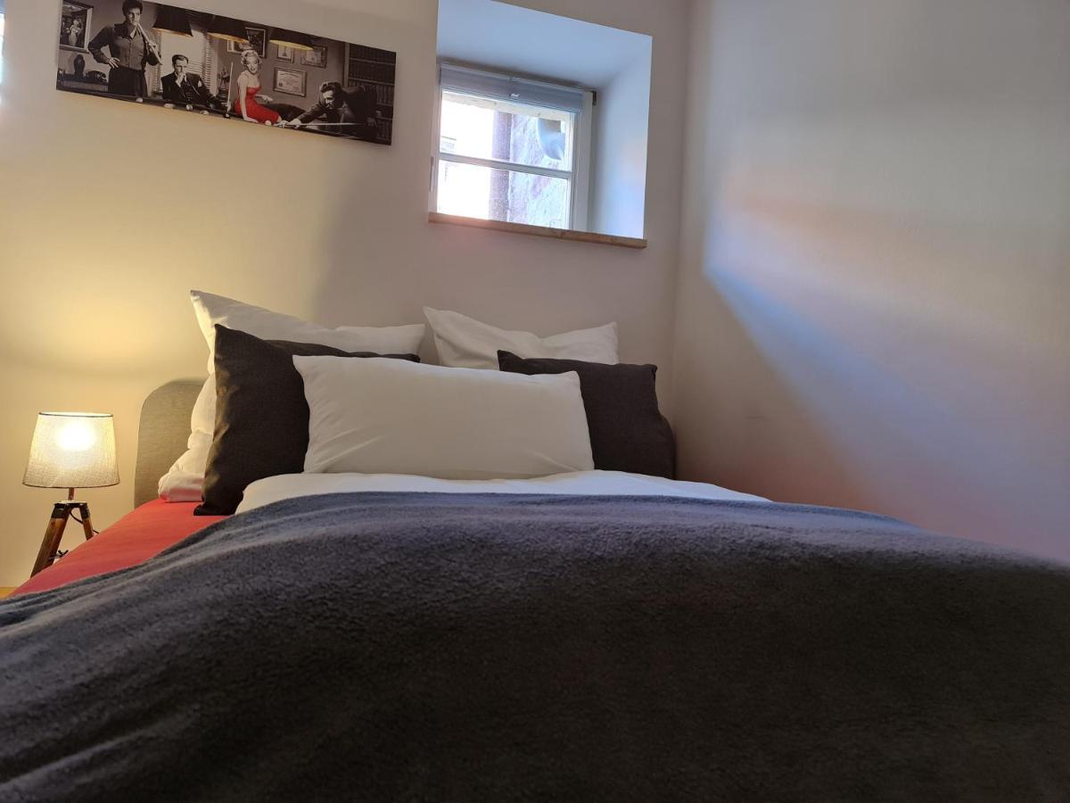 Appartements In Schoner Burganlage Jena Buitenkant foto