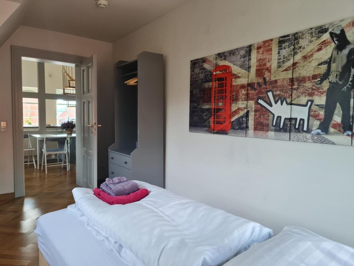 Appartements In Schoner Burganlage Jena Buitenkant foto